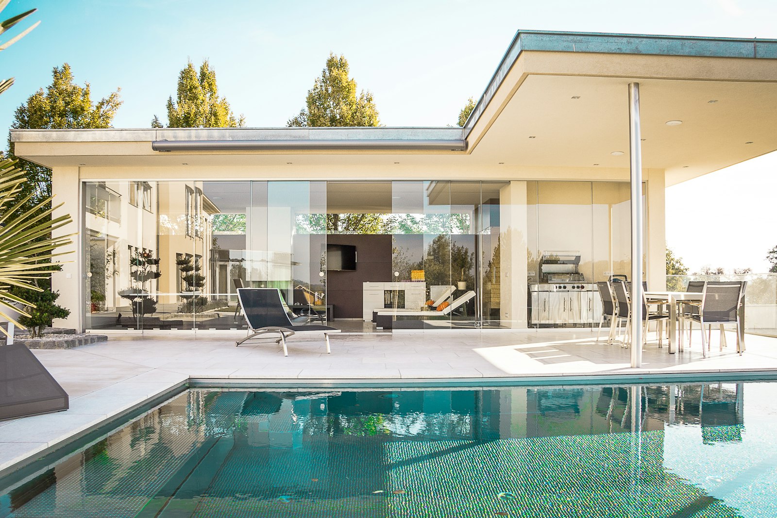 Design-Villa mit Pool